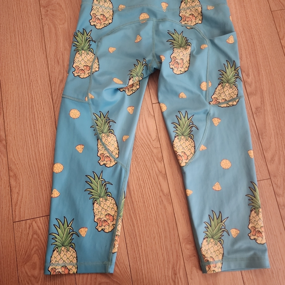 Feed Me Fight Me Skull Pineapple Leggings-Small - Picture 11 of 12